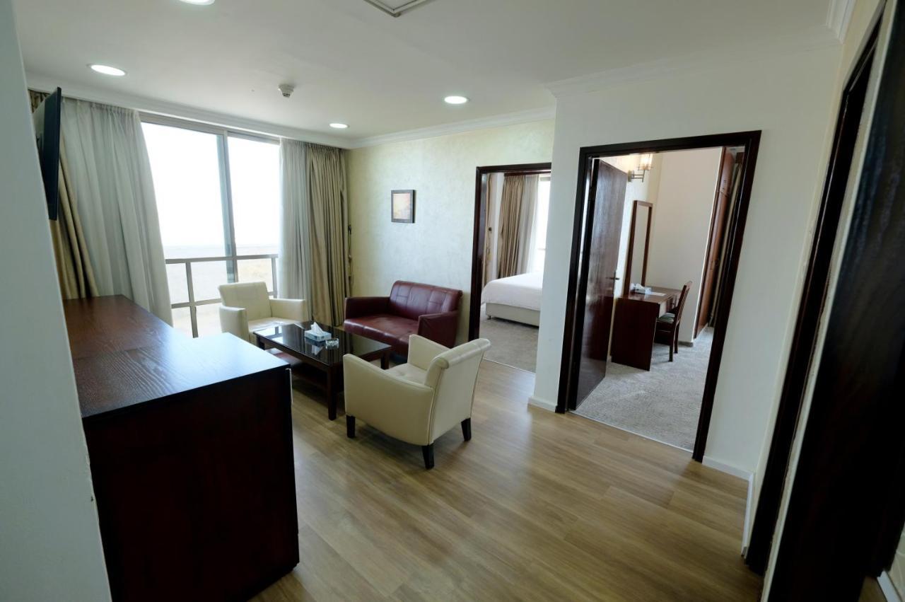Red Crescent Guesthouse Ramallah Ngoại thất bức ảnh