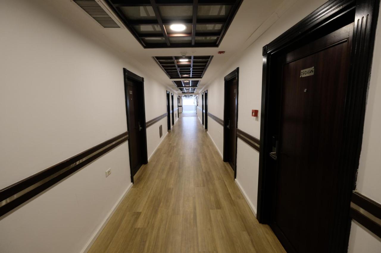 Red Crescent Guesthouse Ramallah Ngoại thất bức ảnh